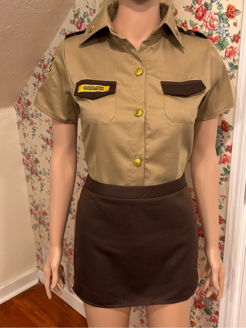 Walking Dead Rick Grimes Sheriff Costume Spirit Halloween WomenโsSmall 4-6